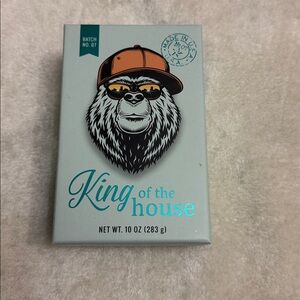 King of the House Bear Graphic Box - Teal & Orange